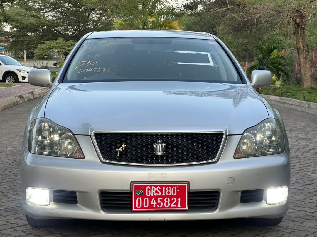 TOYOTA CROWN ATHLETES thumbnail 8